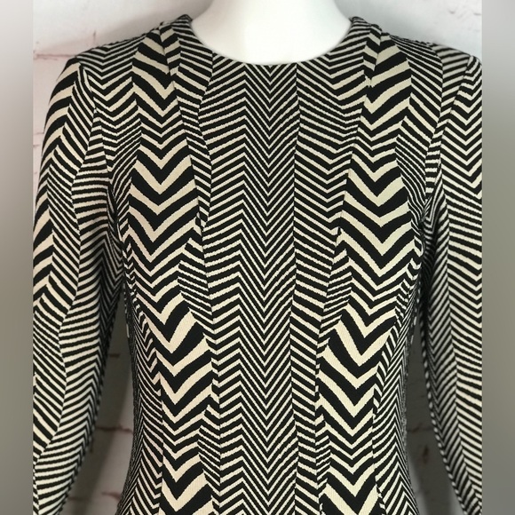 NICOLE MILLER Atelier Chevron Cream & Black Knit A-Line Skater Dress Petite - Picture 10 of 15